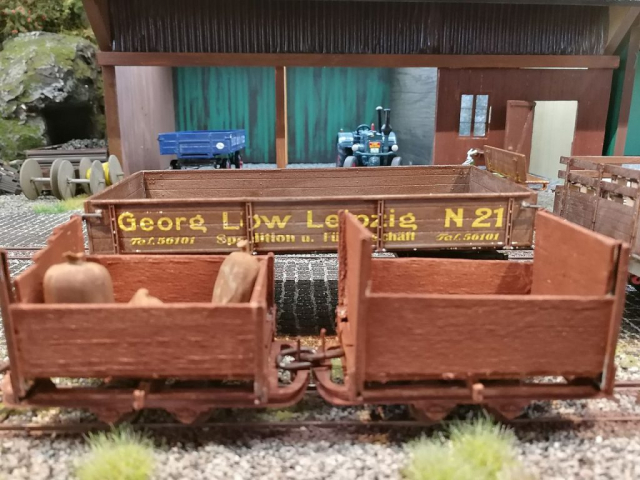 1:32 Anlage mit Feldbahn