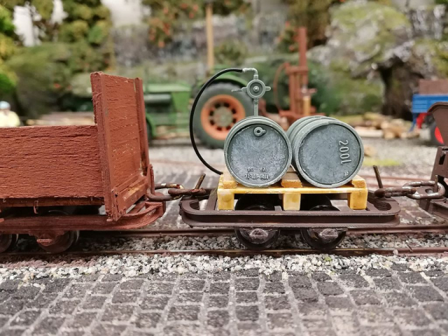 1:32 Anlage mit Feldbahn