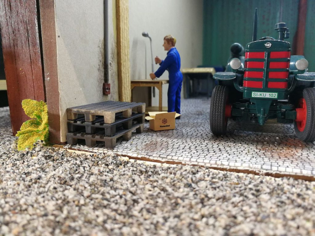 1:32 Anlage mit Feldbahn