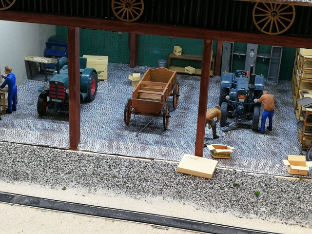 1:32 Anlage mit Feldbahn