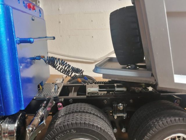 Hab mal wieder umgebaut, Mulde als Auflieger, Truck mit Sleeper